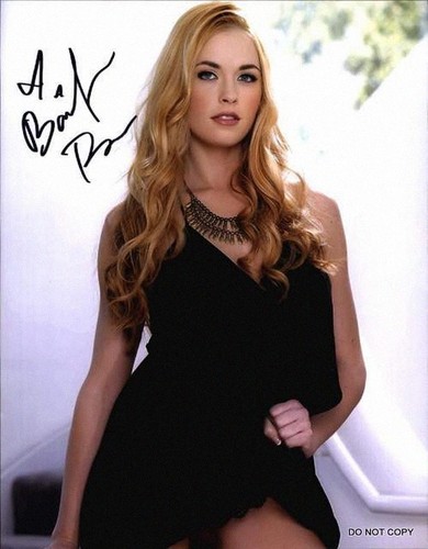 Bailey rayne autographed - rayne, model